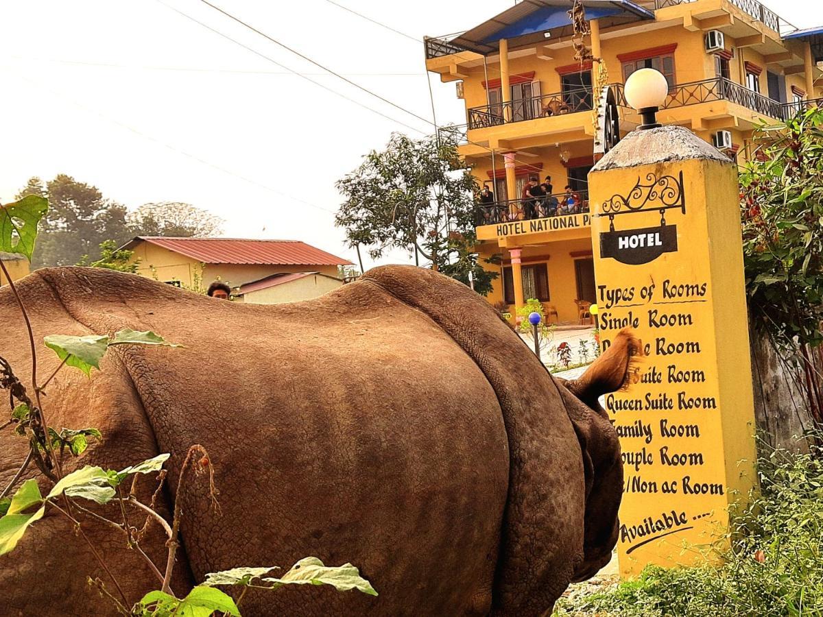 Hotel National Park Sauraha- Homely Stay And Peaceful Location With Jungle Safari Arrangements Εξωτερικό φωτογραφία