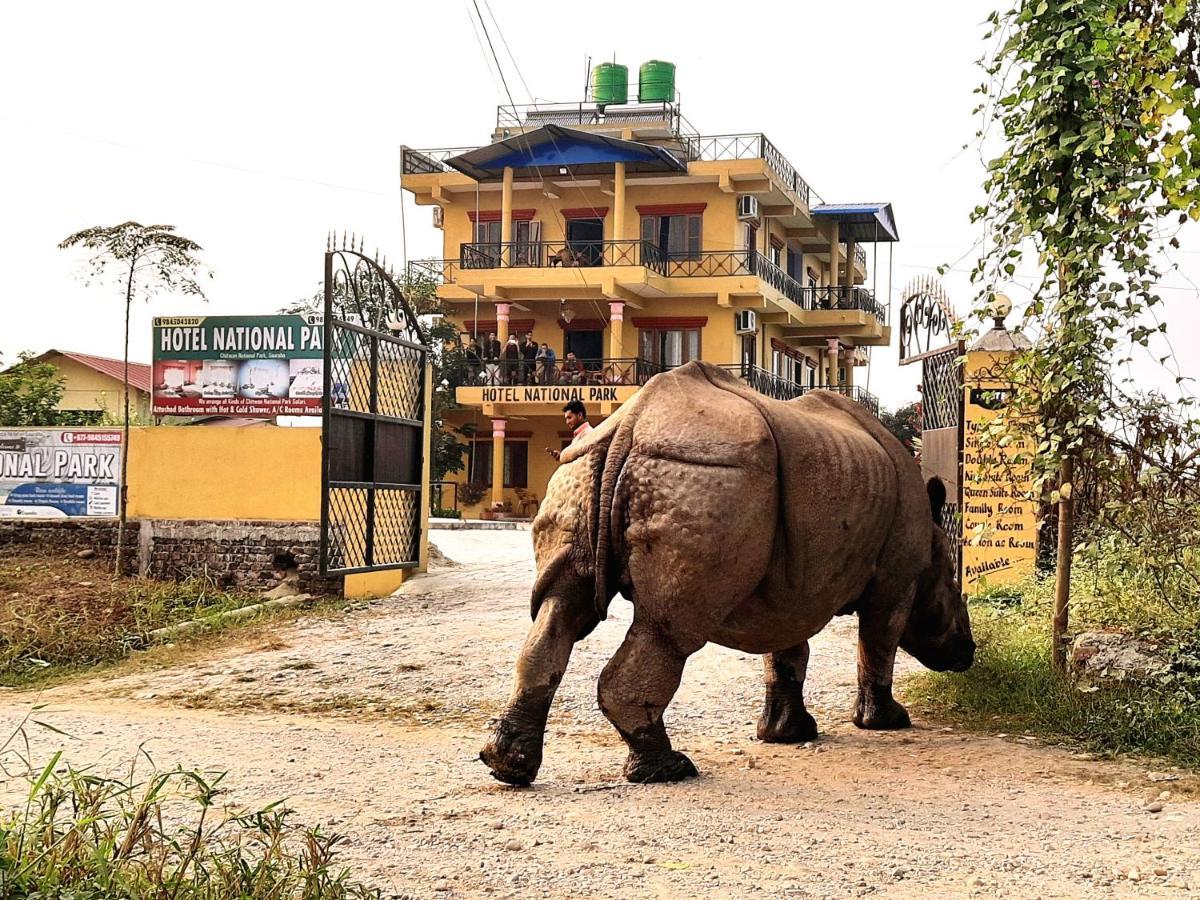 Hotel National Park Sauraha- Homely Stay And Peaceful Location With Jungle Safari Arrangements Εξωτερικό φωτογραφία
