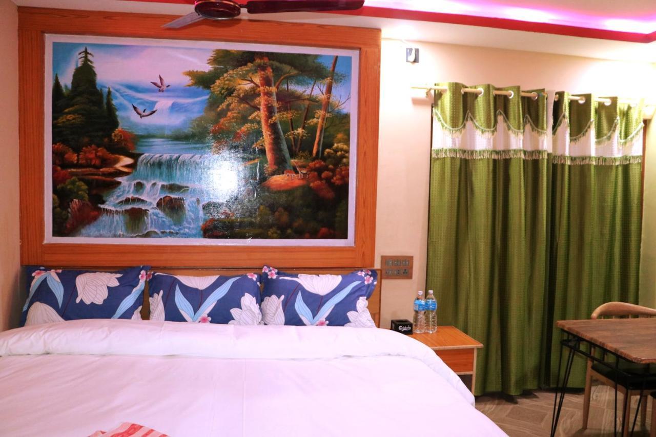 Hotel National Park Sauraha- Homely Stay And Peaceful Location With Jungle Safari Arrangements Εξωτερικό φωτογραφία