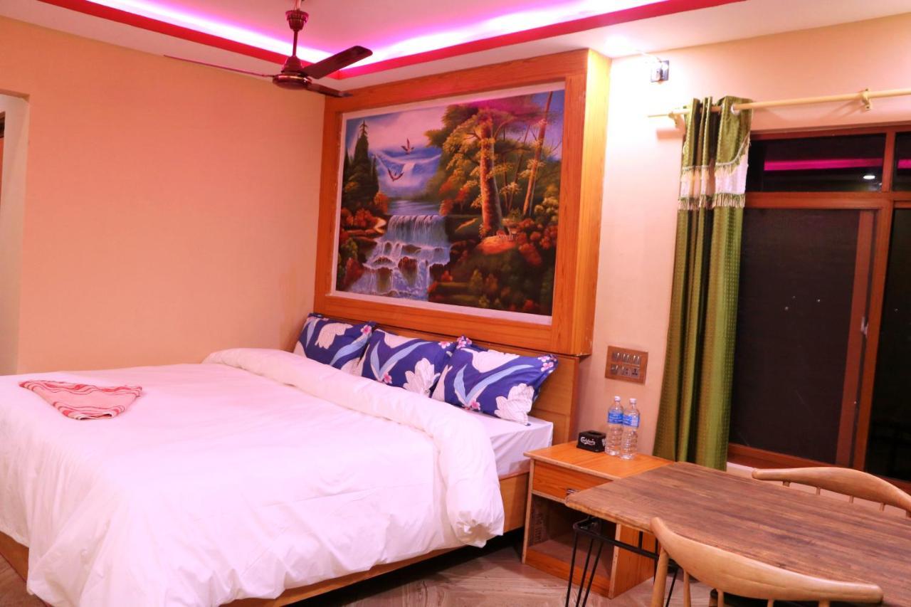 Hotel National Park Sauraha- Homely Stay And Peaceful Location With Jungle Safari Arrangements Εξωτερικό φωτογραφία