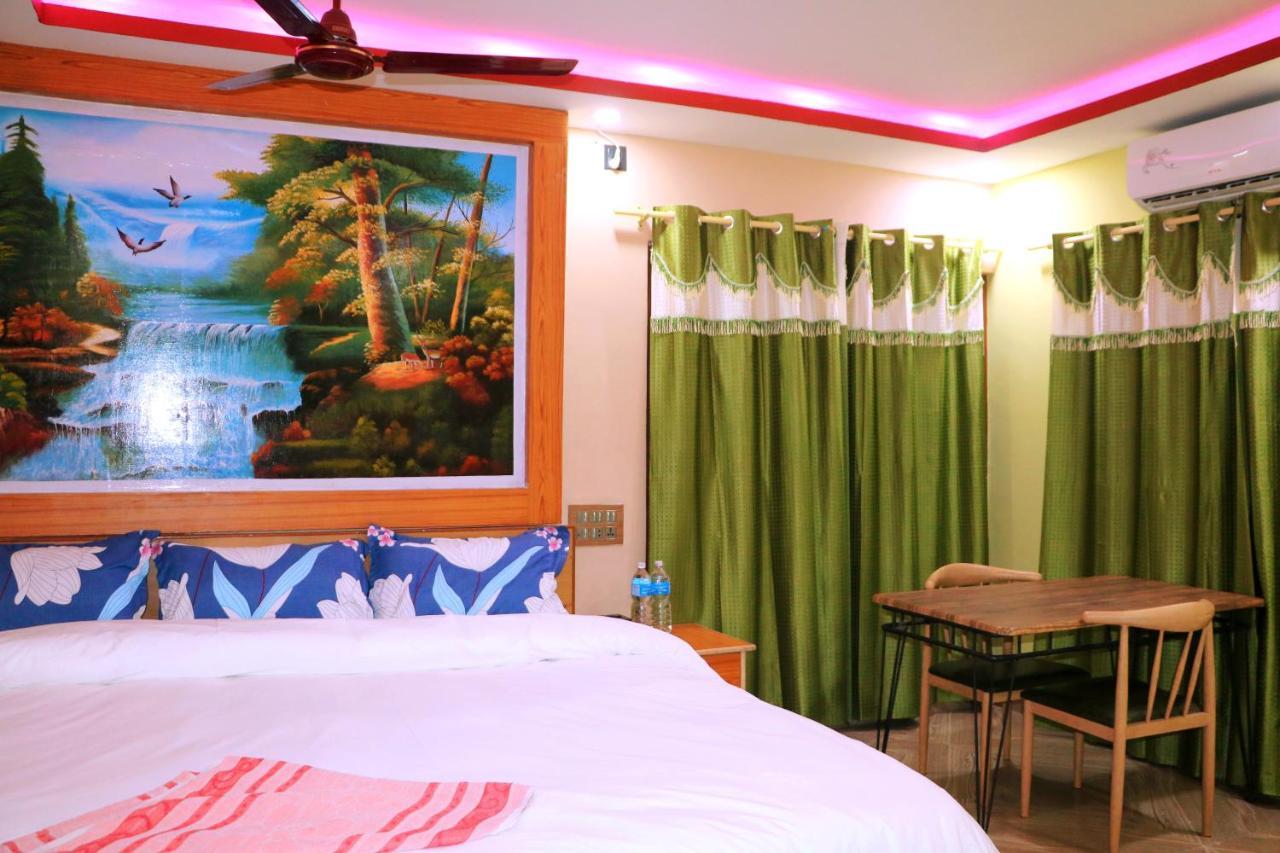 Hotel National Park Sauraha- Homely Stay And Peaceful Location With Jungle Safari Arrangements Εξωτερικό φωτογραφία