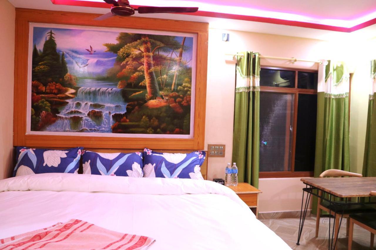 Hotel National Park Sauraha- Homely Stay And Peaceful Location With Jungle Safari Arrangements Εξωτερικό φωτογραφία