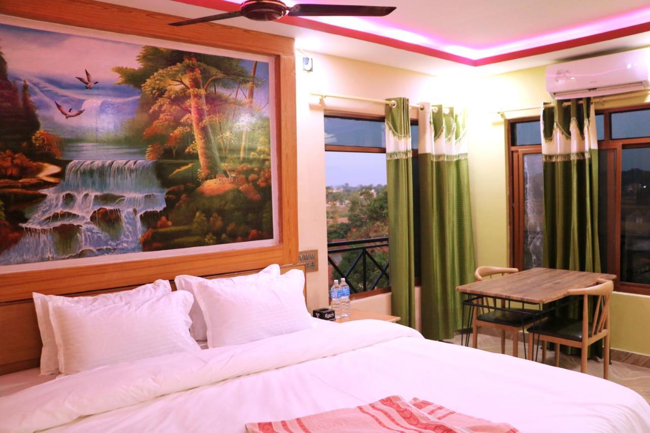 Hotel National Park Sauraha- Homely Stay And Peaceful Location With Jungle Safari Arrangements Εξωτερικό φωτογραφία